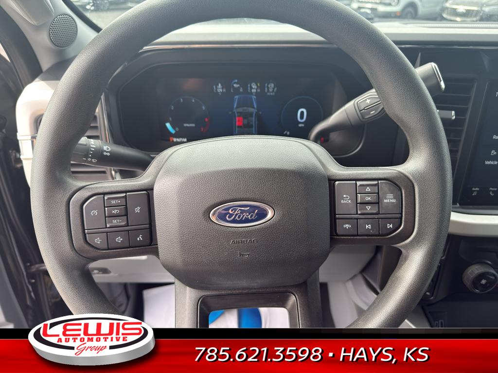 2023 Ford F-250 XLT photo 4