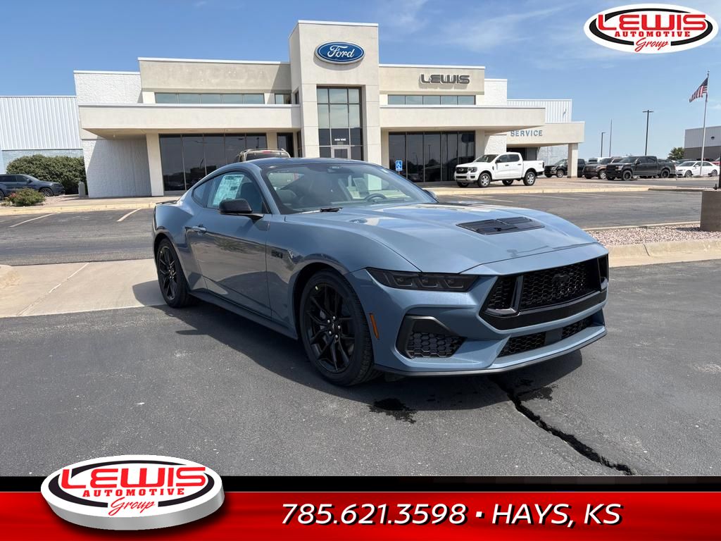 2025 Ford Mustang Coupe 