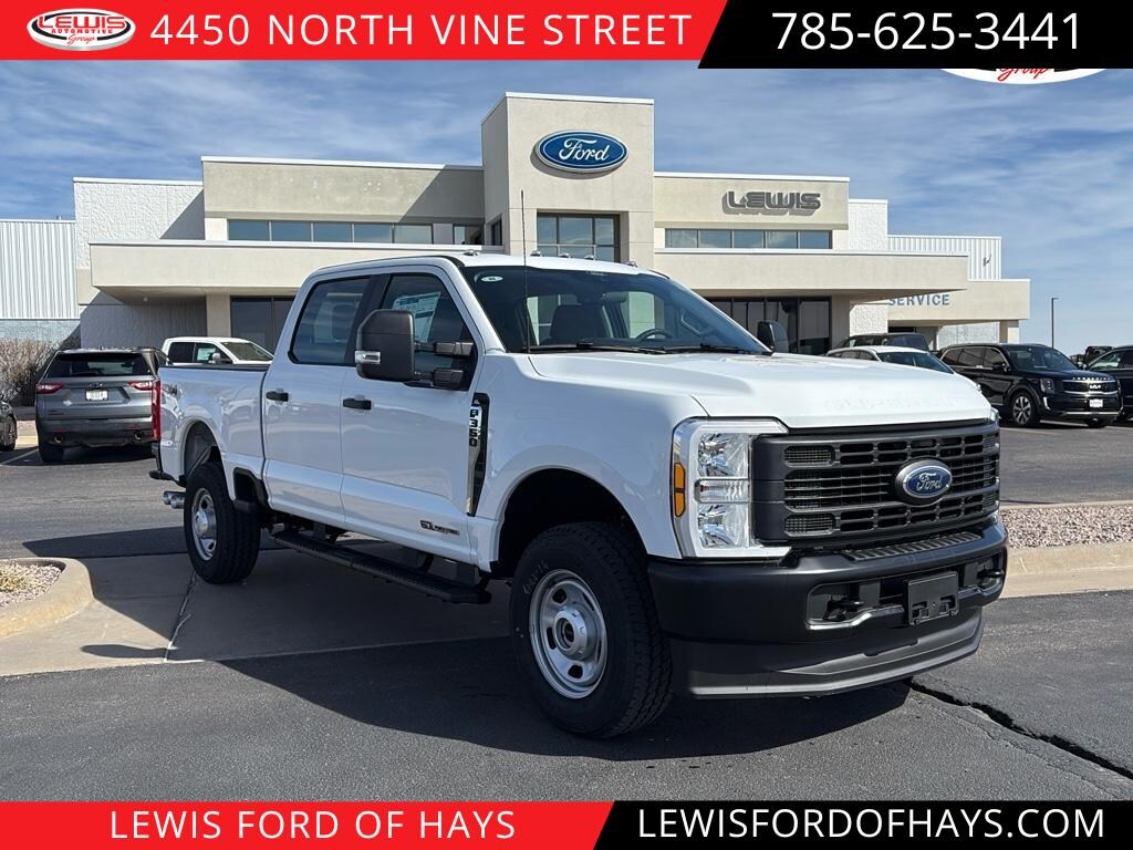 New 2025 Ford F-350 XL Truck Crew Cab