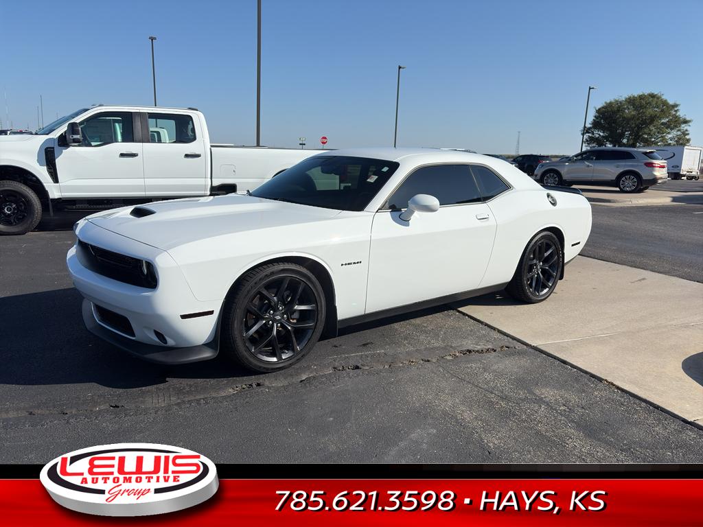 2022 Dodge Challenger R/T photo 2