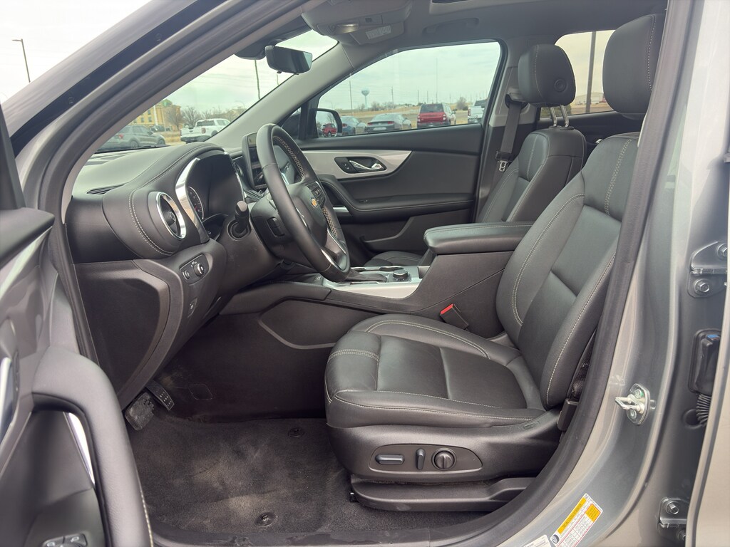 2024 Chevrolet Blazer 3LT photo 2