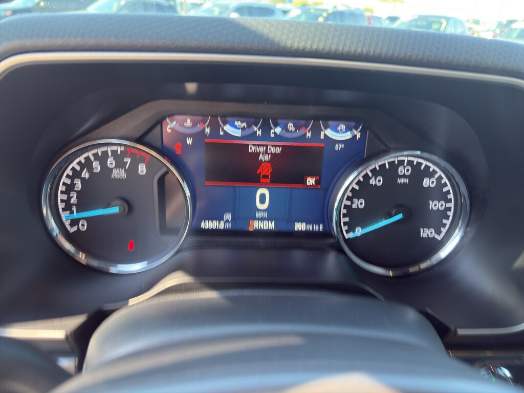 2023 Ford F-150 XLT photo 2