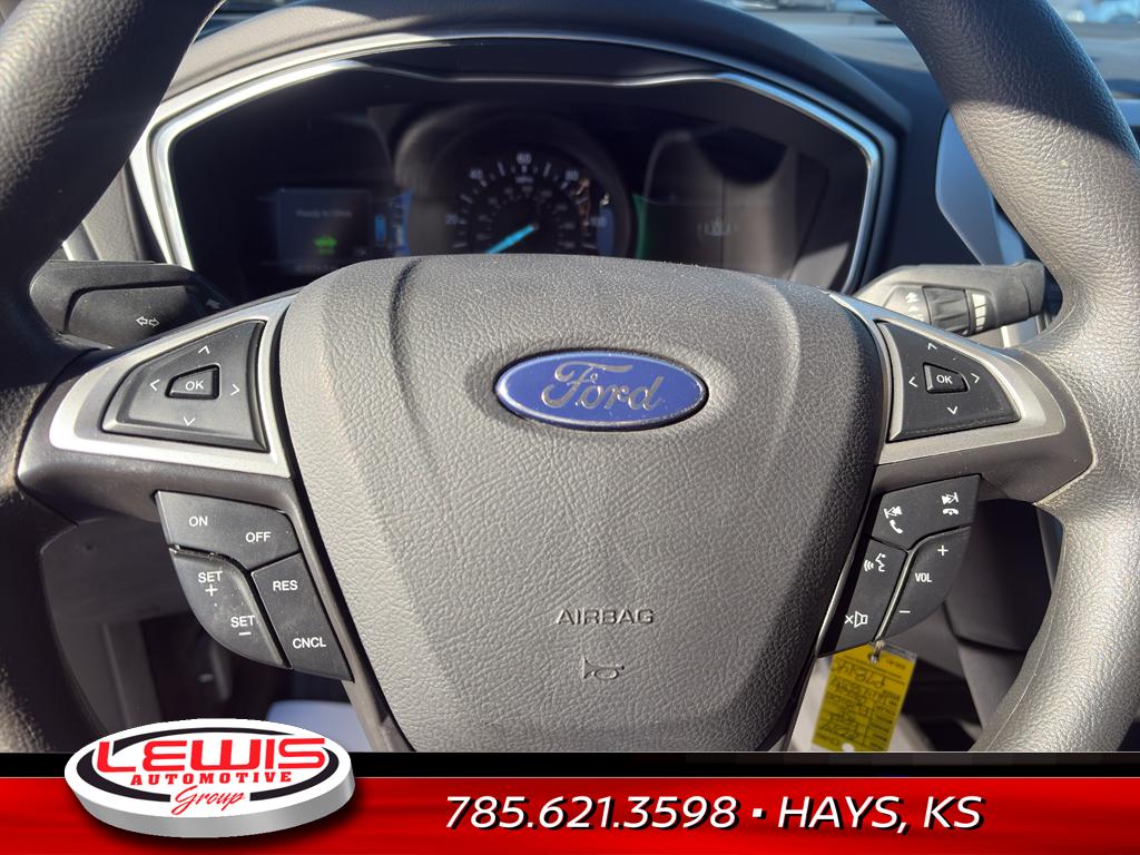 2014 Ford Fusion SE Hybrid photo 4