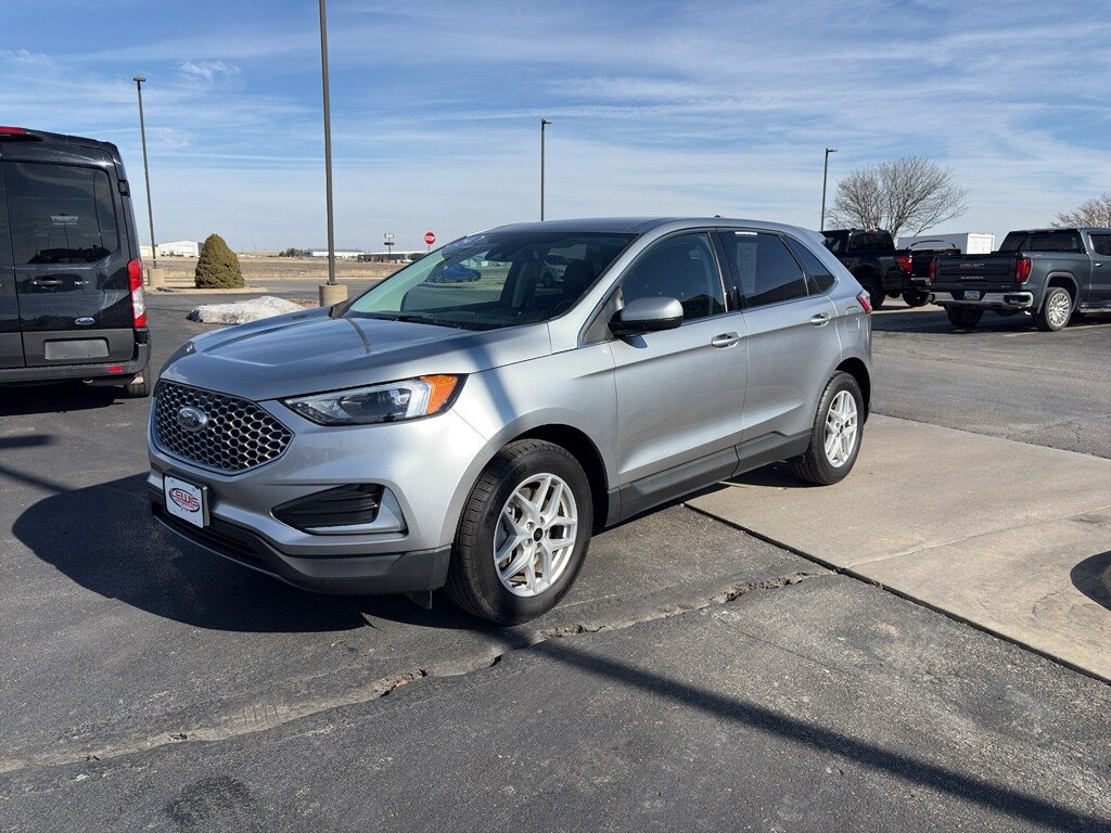 Used 2024 Ford Edge SEL Sport Utility