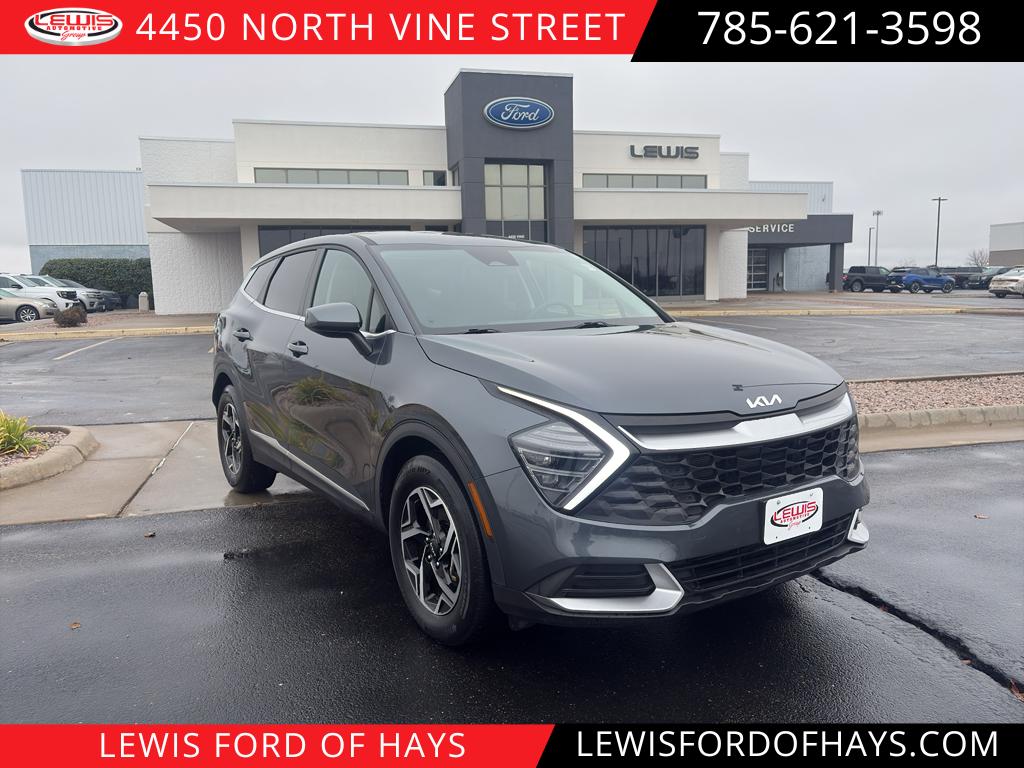 2024 Kia Sportage LX's photo