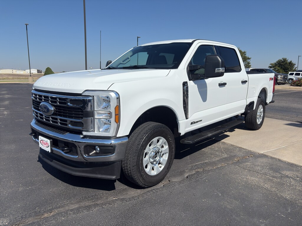 Used 2024 Ford F-250 XLT Crew Cab