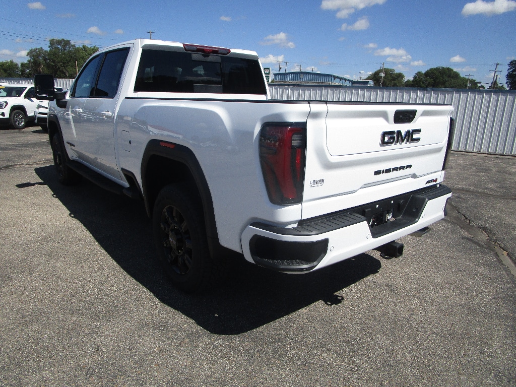 2026 GMC Sierra 2500HD AT4 - Photo 14