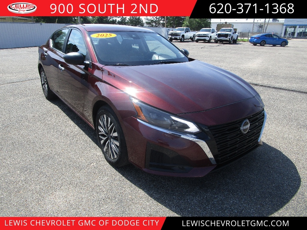 Used 2025 Nissan Altima SV