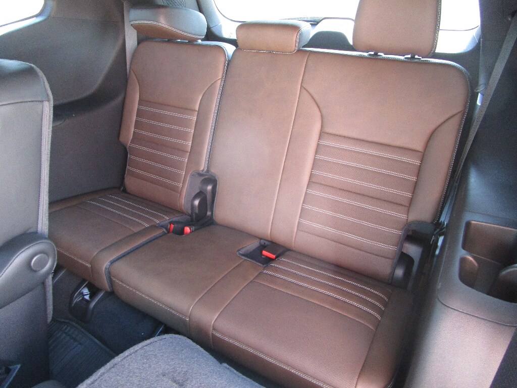 2026 GMC Acadia Denali Ultimate - Photo 11