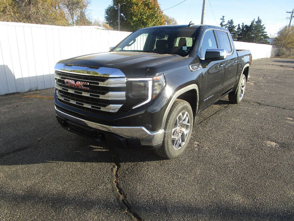 2026 GMC Sierra 1500 SLE - Photo 16