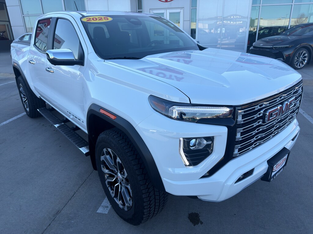 Used 2025 GMC Canyon Denali Truck
