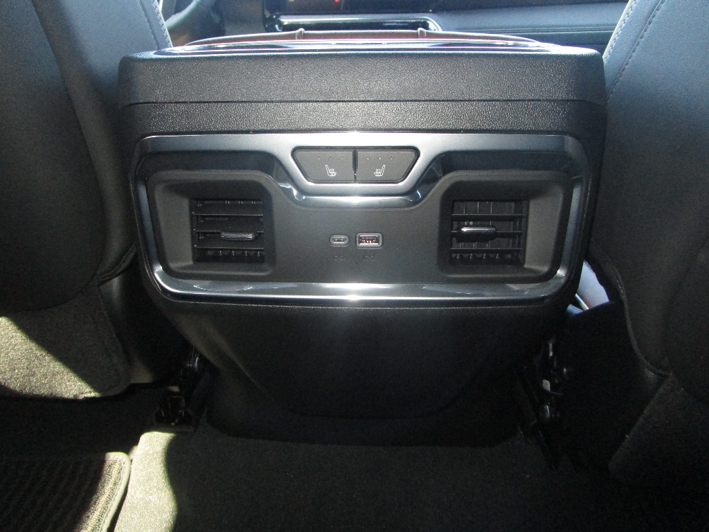 2026 GMC Sierra 1500 Denali Ultimate - Photo 10