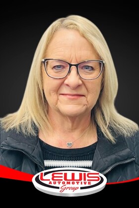 Staff member Amy Smith from ID_92f3d2