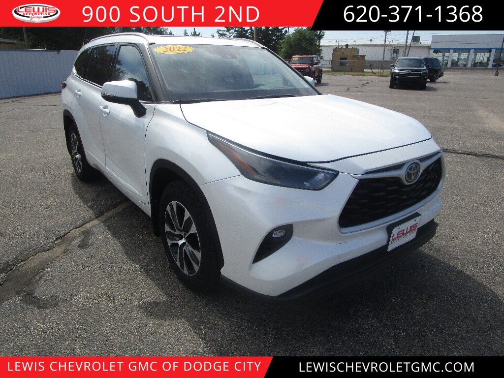 Used 2022 Toyota Highlander Hybrid XLE SUV