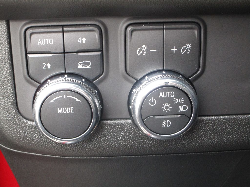 2025 GMC Yukon XL Elevation - Photo 6