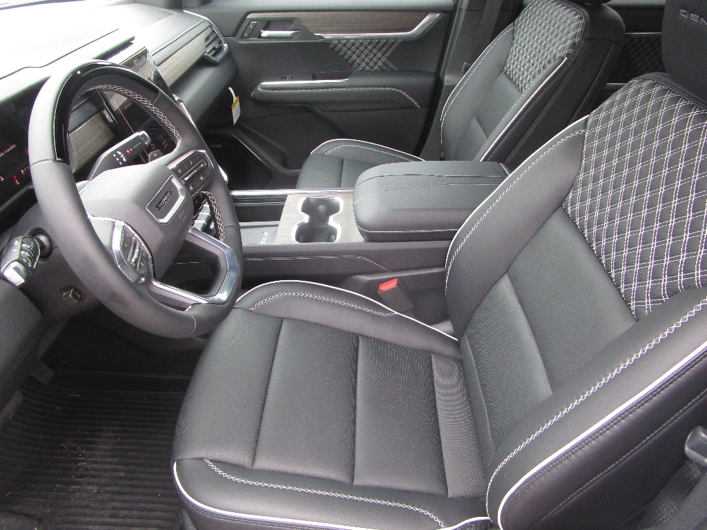 New 2026 GMC Acadia Denali SUV