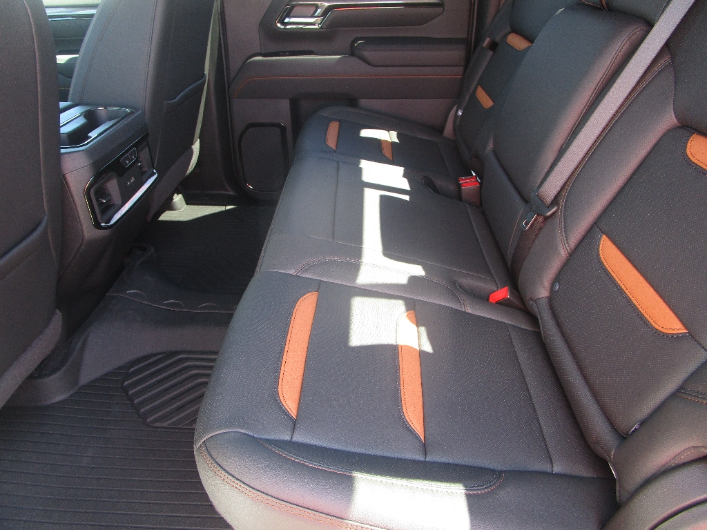 2026 GMC Sierra 2500HD AT4 - Photo 11