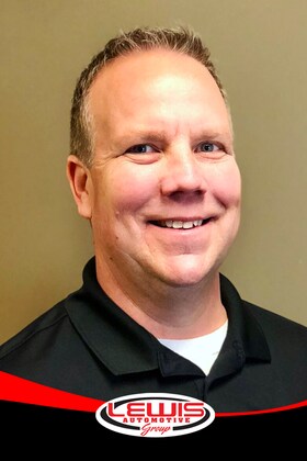 Staff member Dave Miller from ID_b5ad253ea1f4