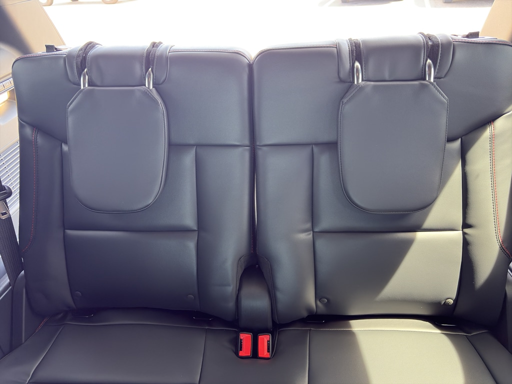 2026 Ford Explorer ST - Photo 14