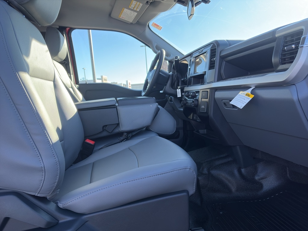 2026 Ford F-250 Super Duty XL - Photo 14
