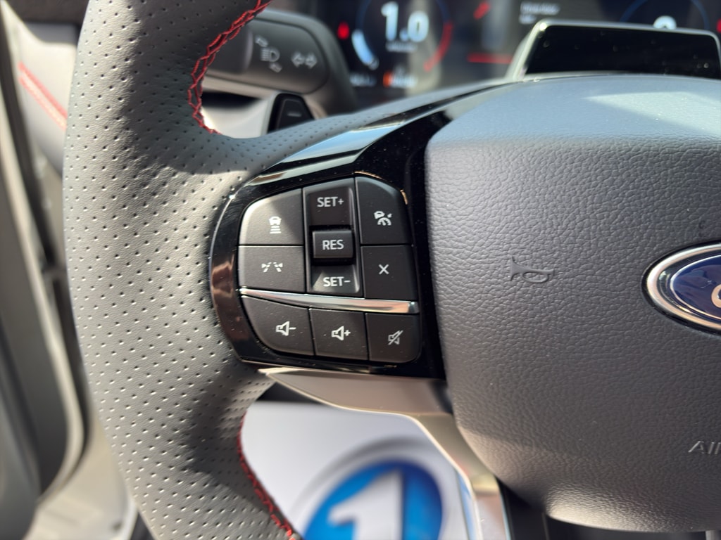 2026 Ford Explorer ST - Photo 6