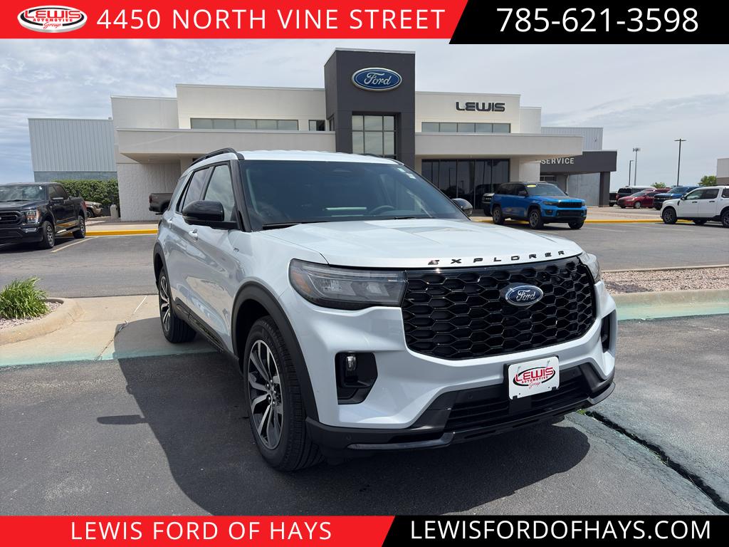 2026 Ford Explorer ST-LINE 4WD's photo