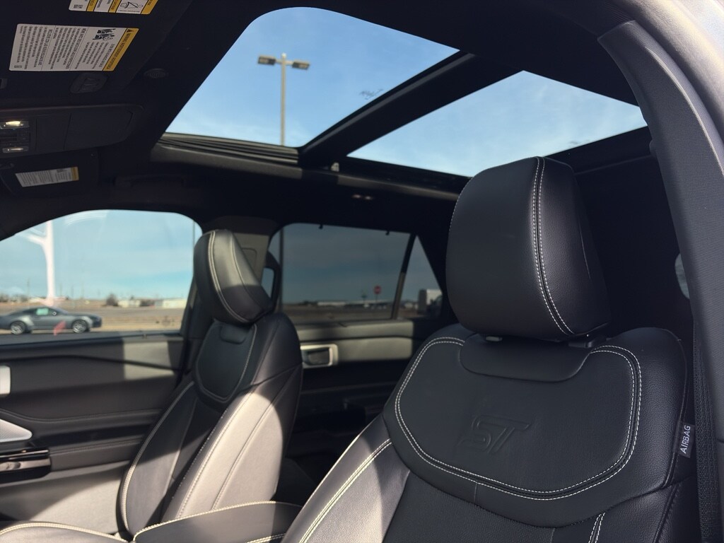 Used 2023 Ford Explorer ST Sport Utility