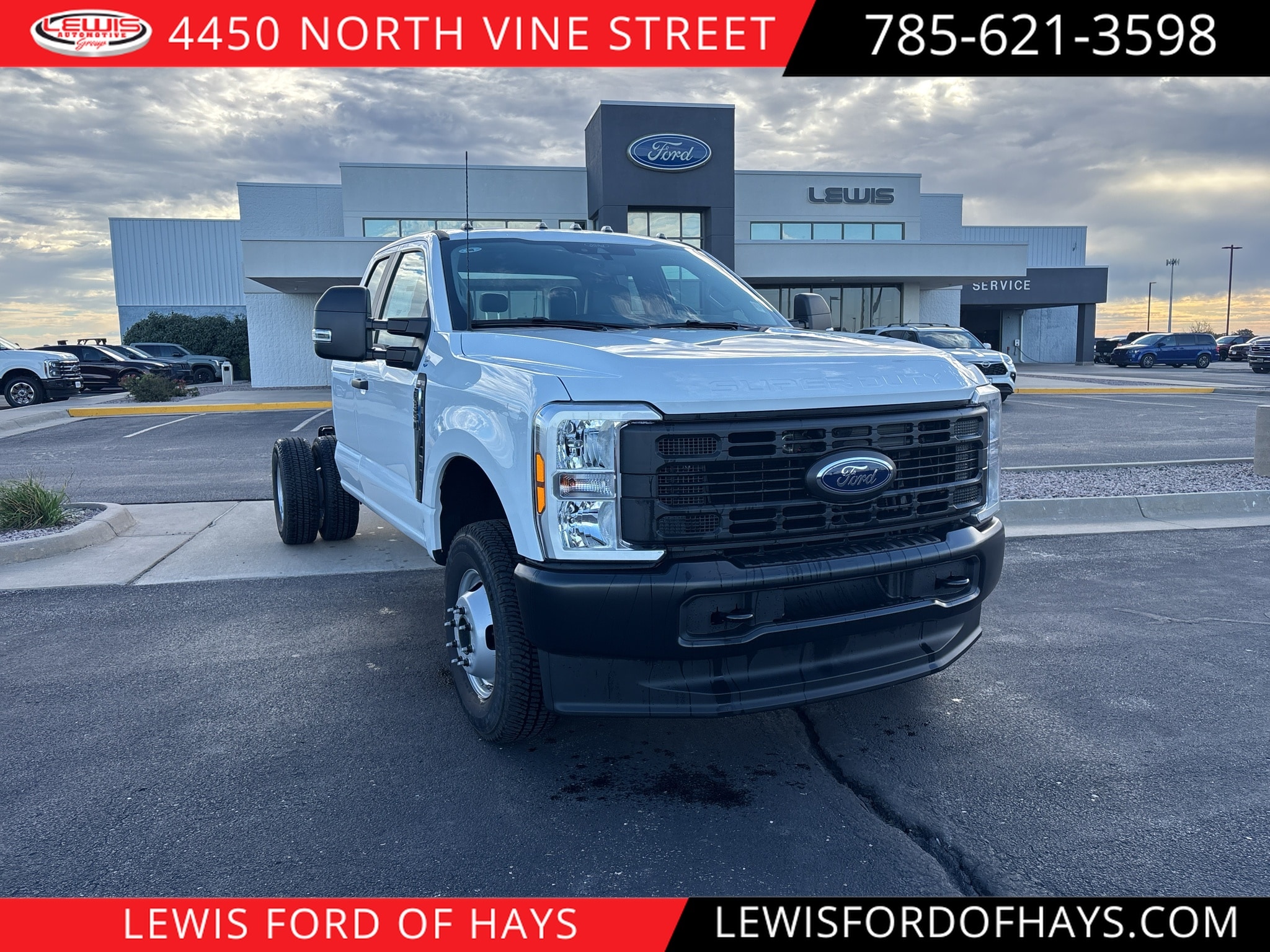 2026 Ford F-350 Super Duty Chassis Cab