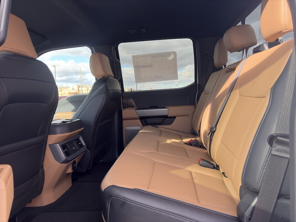 2026 Ford F-350 Super Duty Lariat - Photo 13