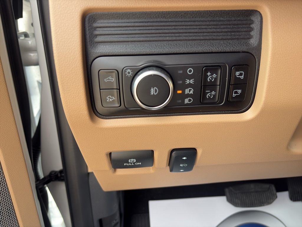 2026 Ford F-350 Super Duty Lariat - Photo 8