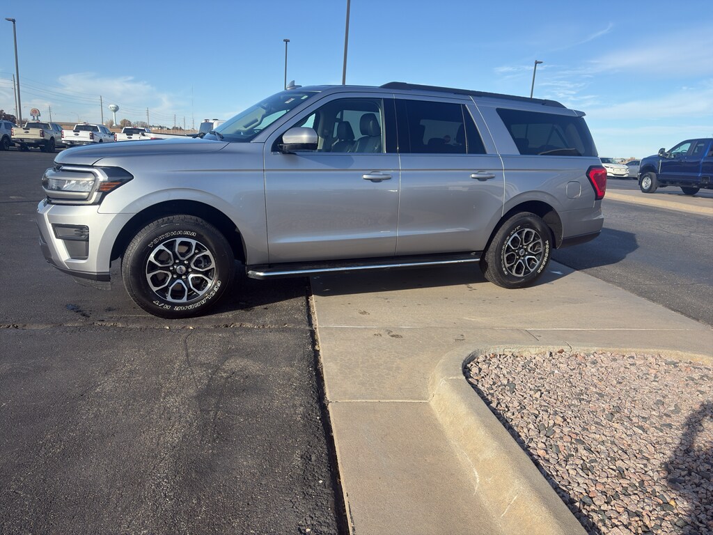 Used 2023 Ford Expedition MAX XLT Sport Utility