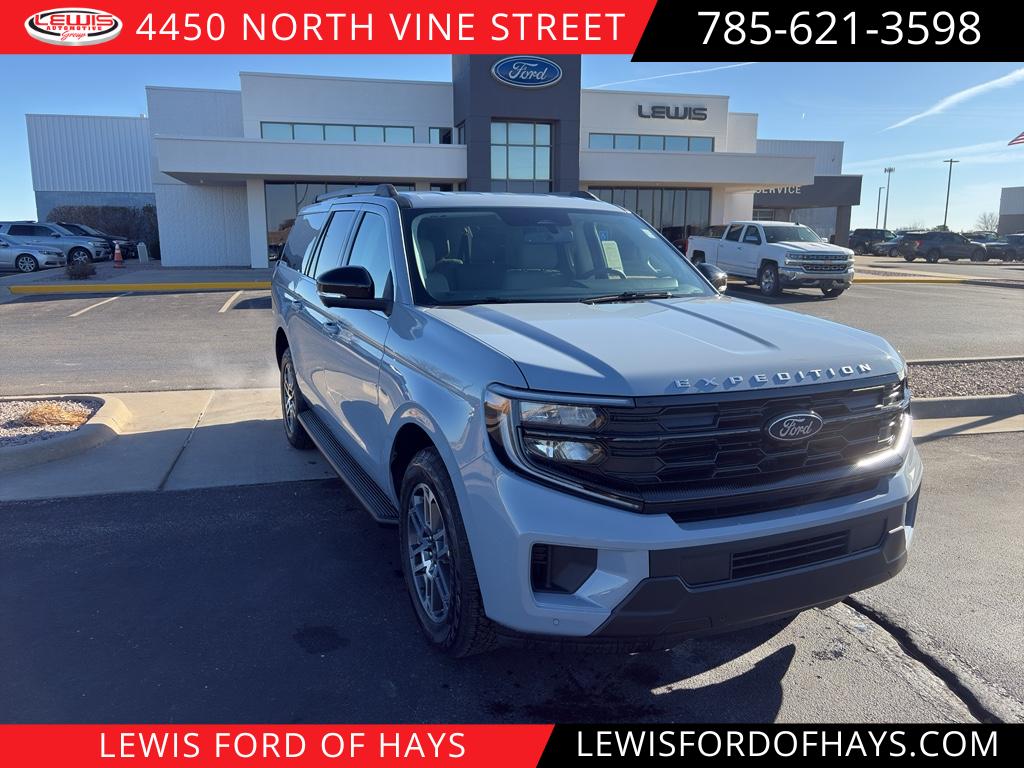 2026 Ford Expedition Active's photo