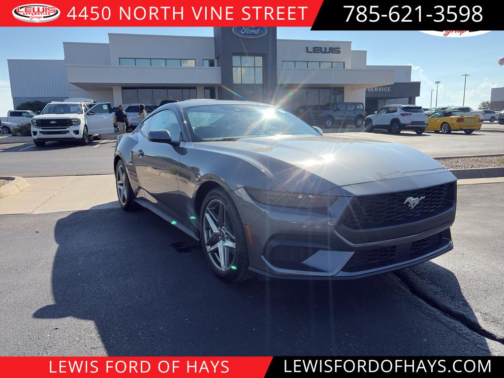 2025 Ford Mustang EcoBoost's photo