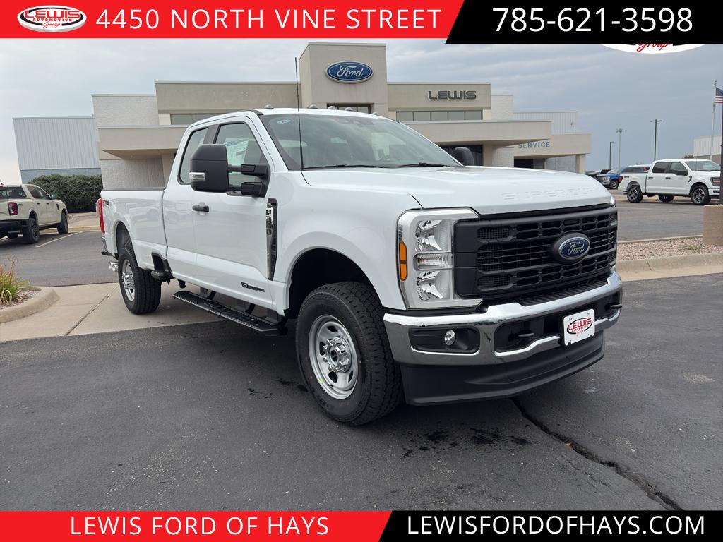 2026 Ford F-350 Super Duty XL's photo