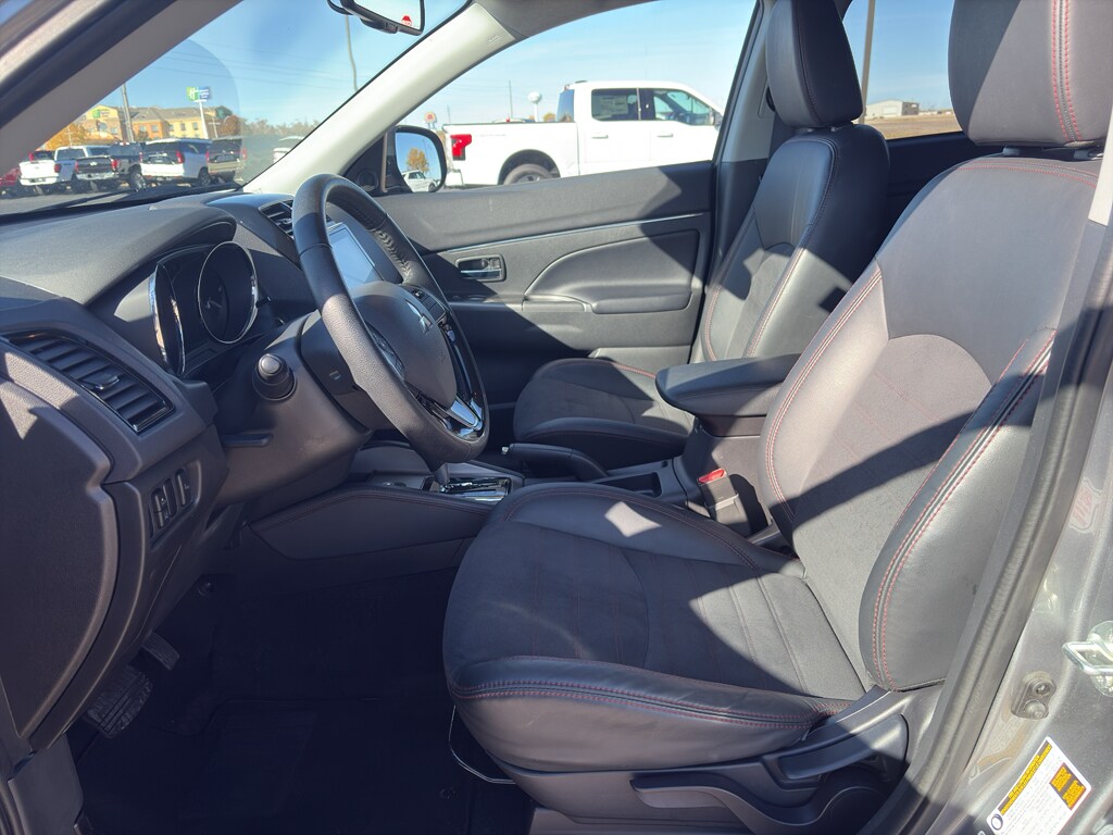 Used 2024 Mitsubishi Outlander Sport 2.0 SE Sport Utility