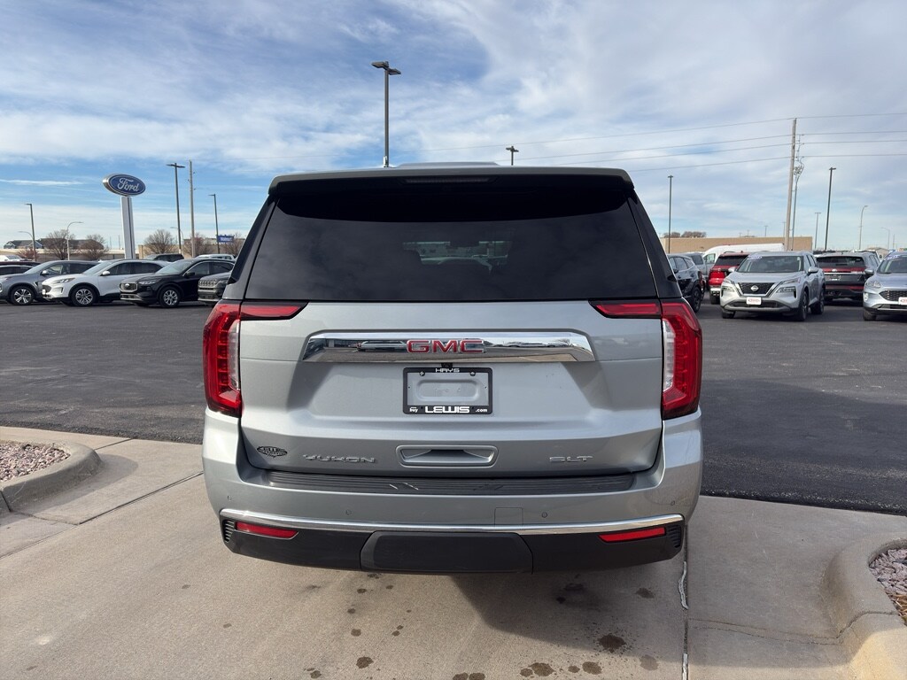 Used 2024 GMC Yukon XL SLT Sport Utility