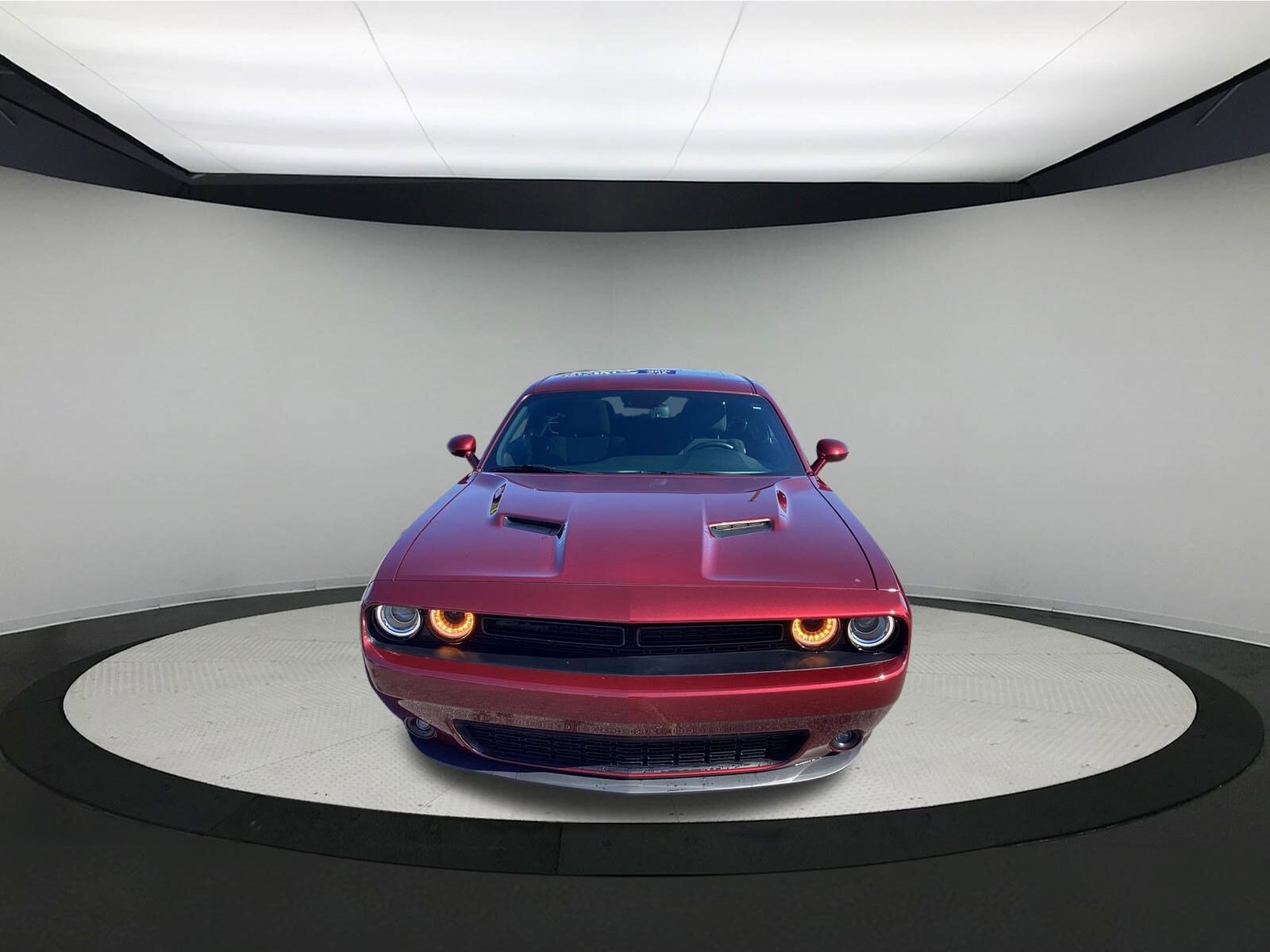 2023 Dodge Challenger SXT photo 2