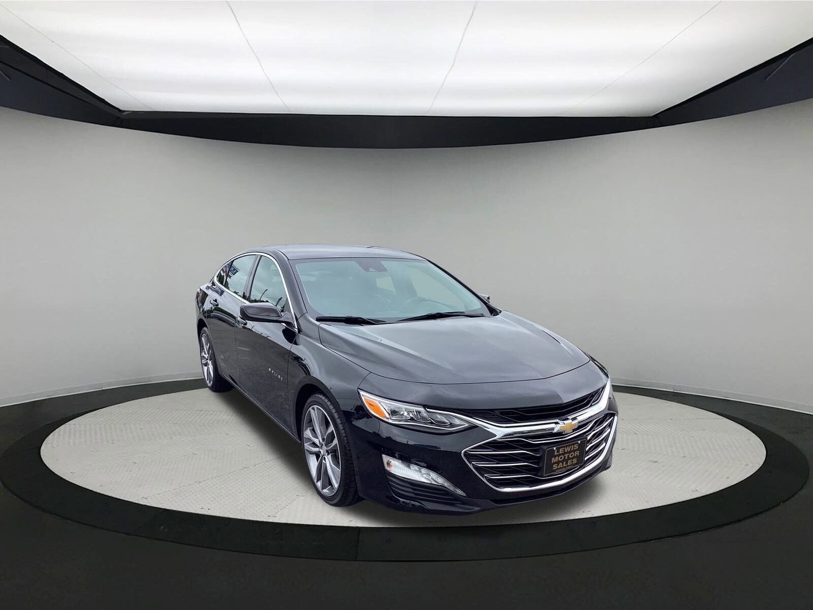 2024 Chevrolet Malibu Premier 2LT photo 2