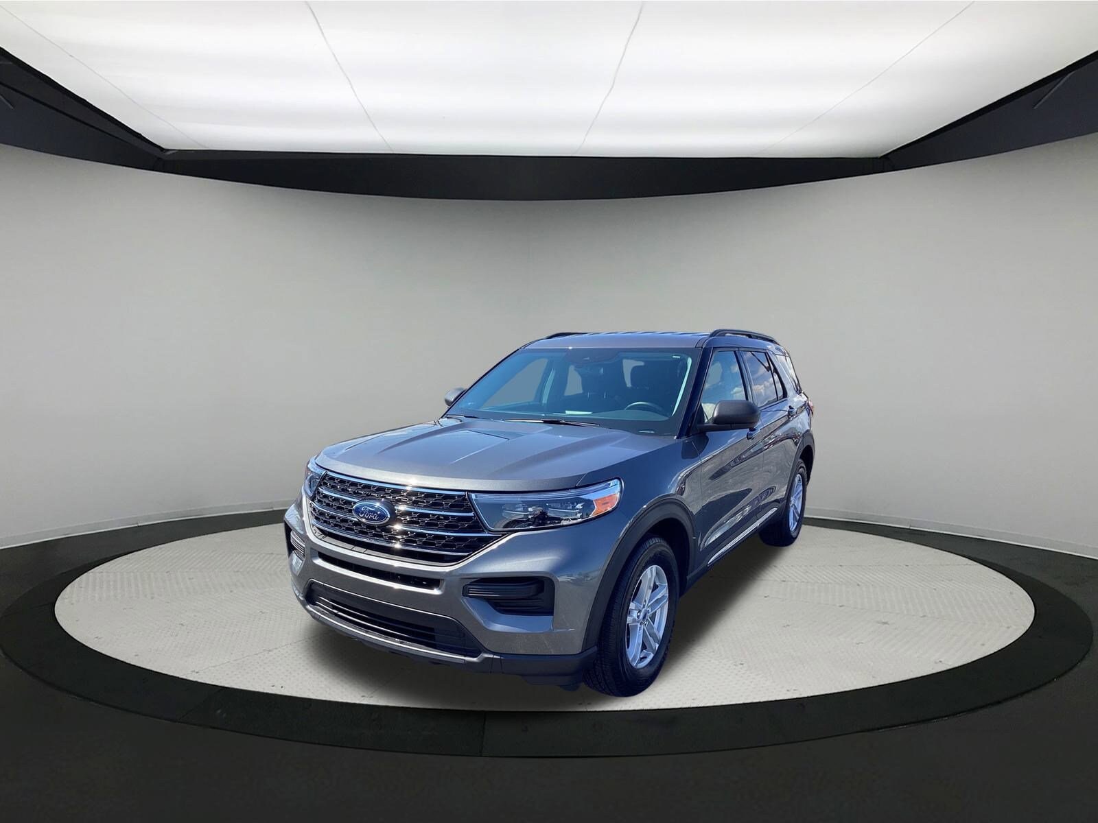 2022 Ford Explorer XLT photo 3