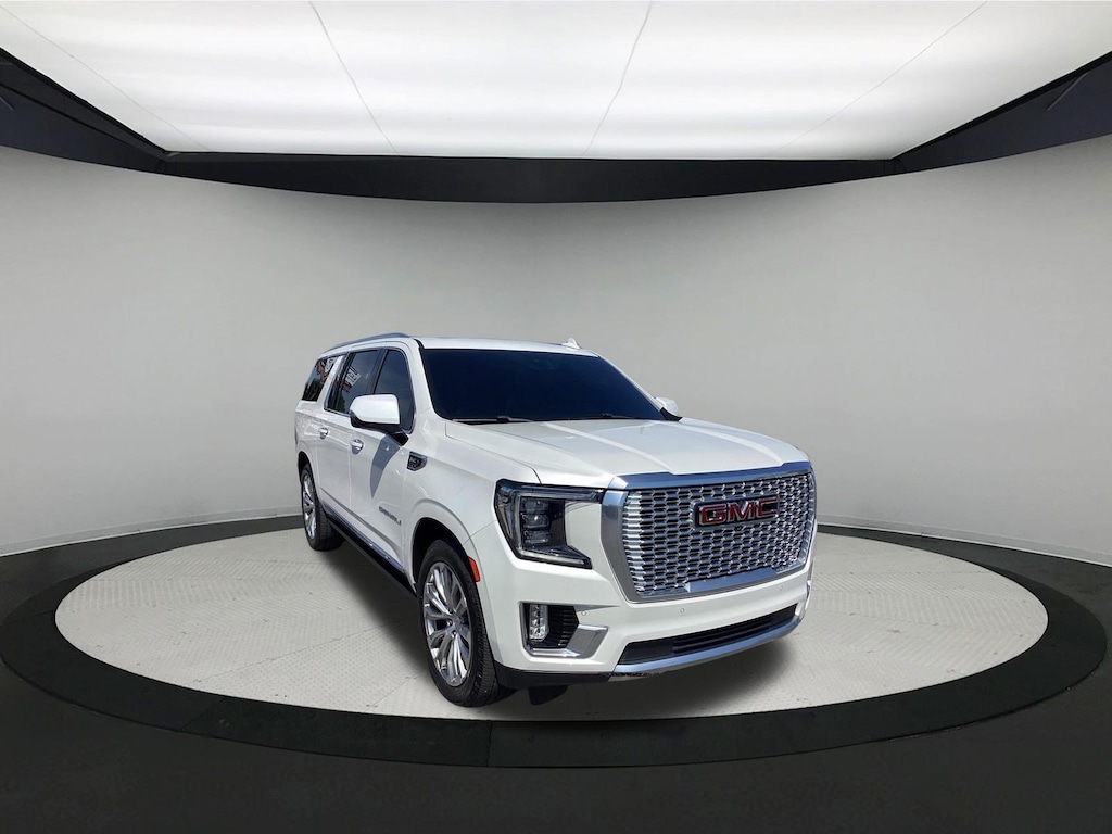 Used 2022 GMC Yukon XL Denali SUV