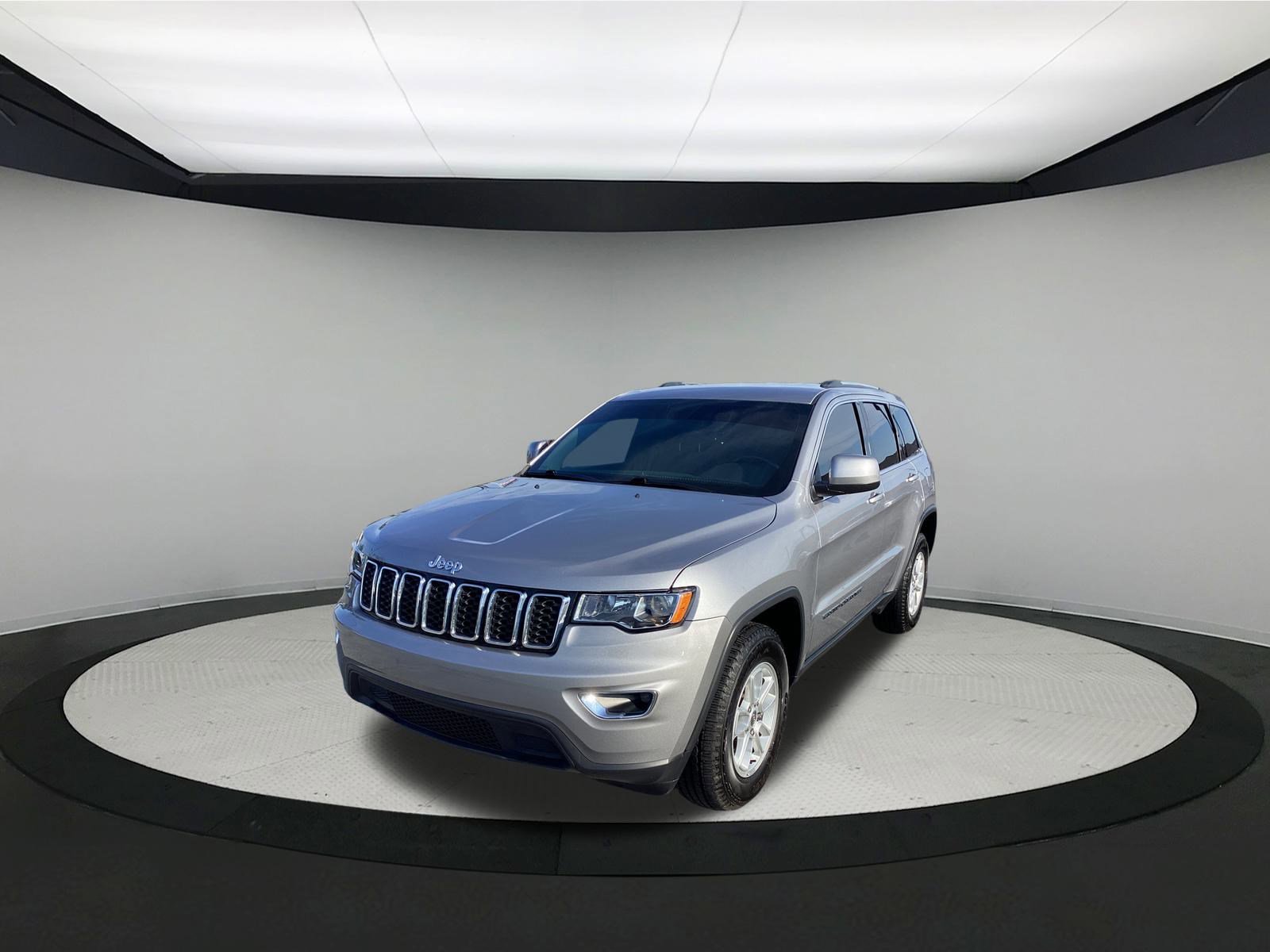 2020 Jeep Grand Cherokee Laredo photo 3