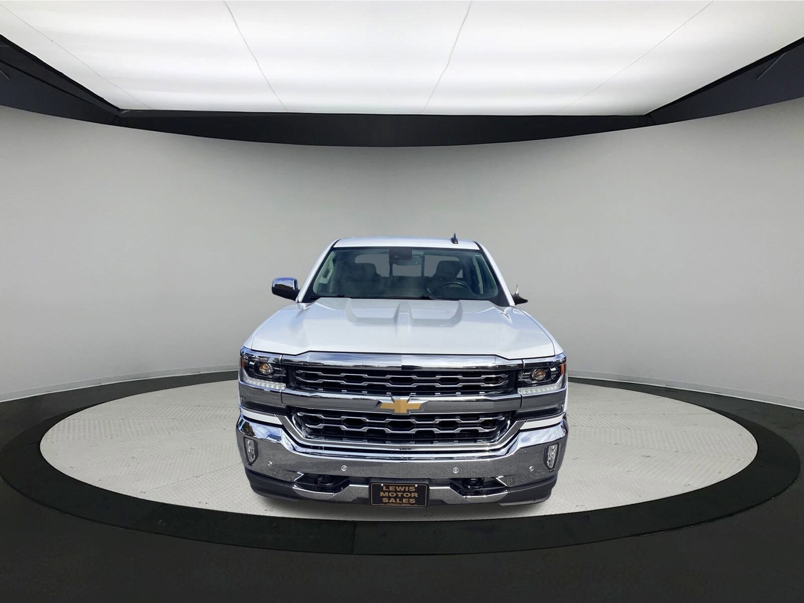 2018 Chevrolet Silverado 1500 LTZ photo 3