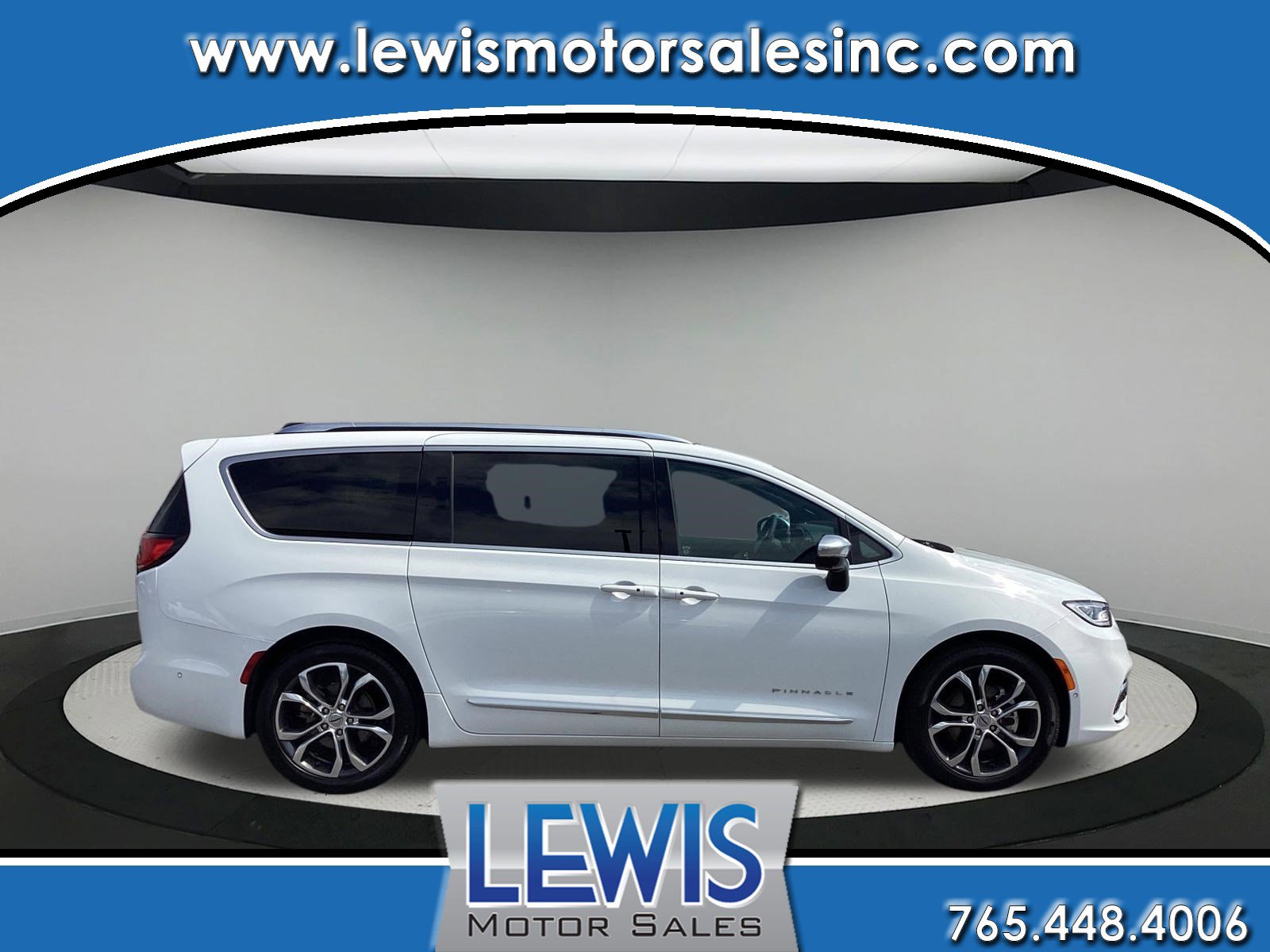 2025 Chrysler Pacifica Pinnacle's photo