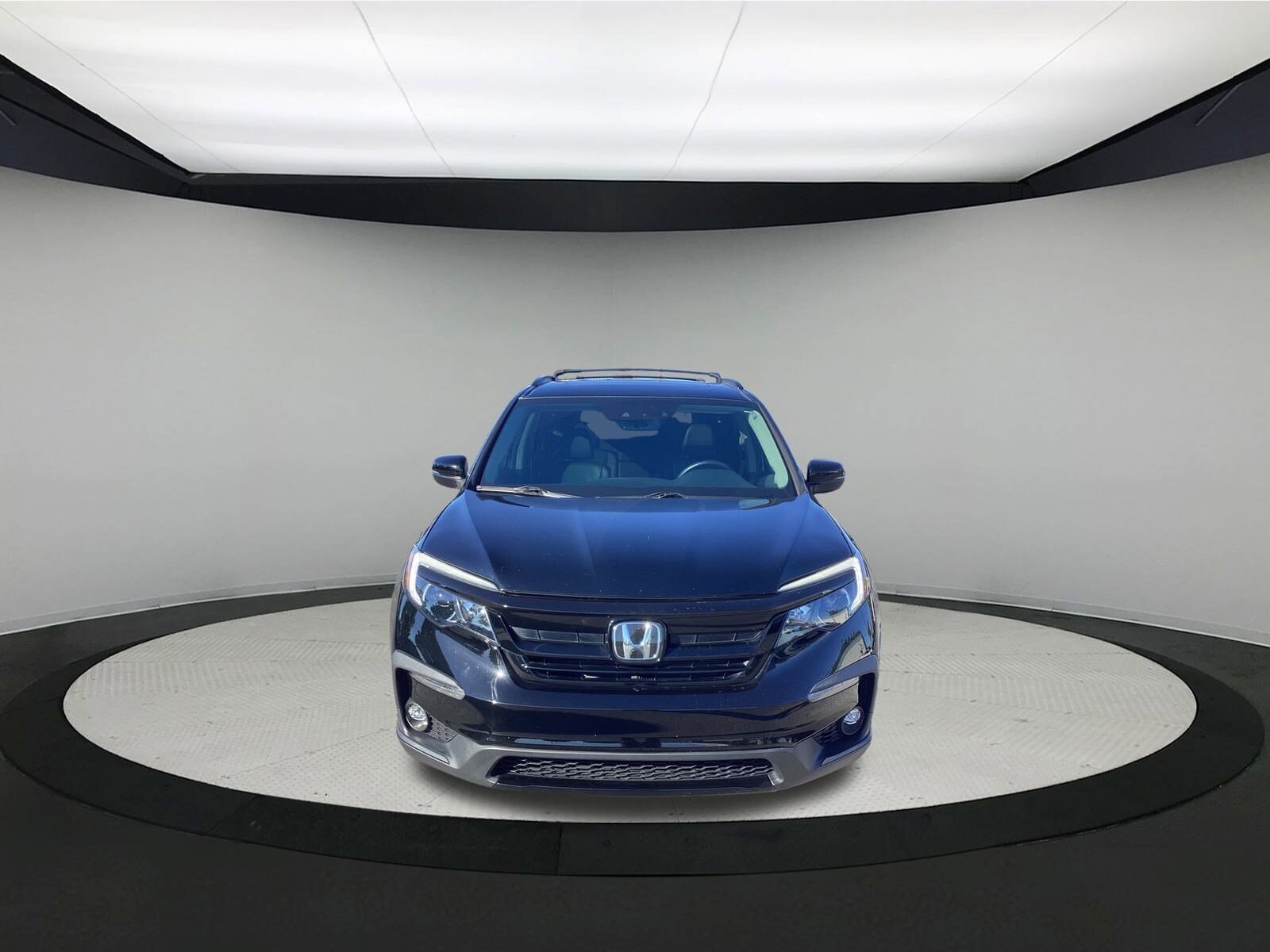 2021 Honda Pilot Special Edition photo 2