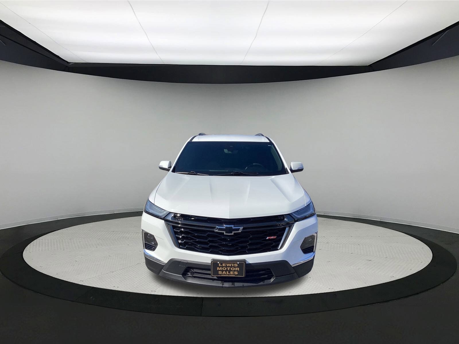 2023 Chevrolet Traverse RS photo 2