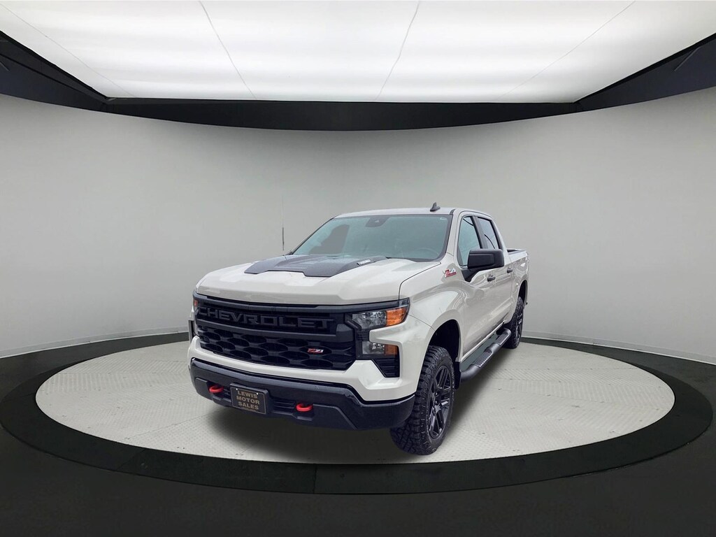 Used 2026 Chevrolet Silverado 1500 Custom Trail Boss Truck Crew Cab