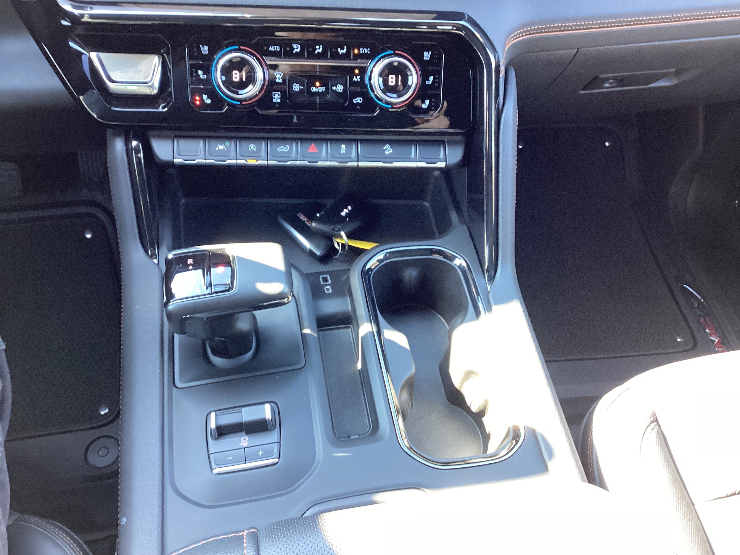 2022 GMC Sierra 1500 AT4 - Photo 18