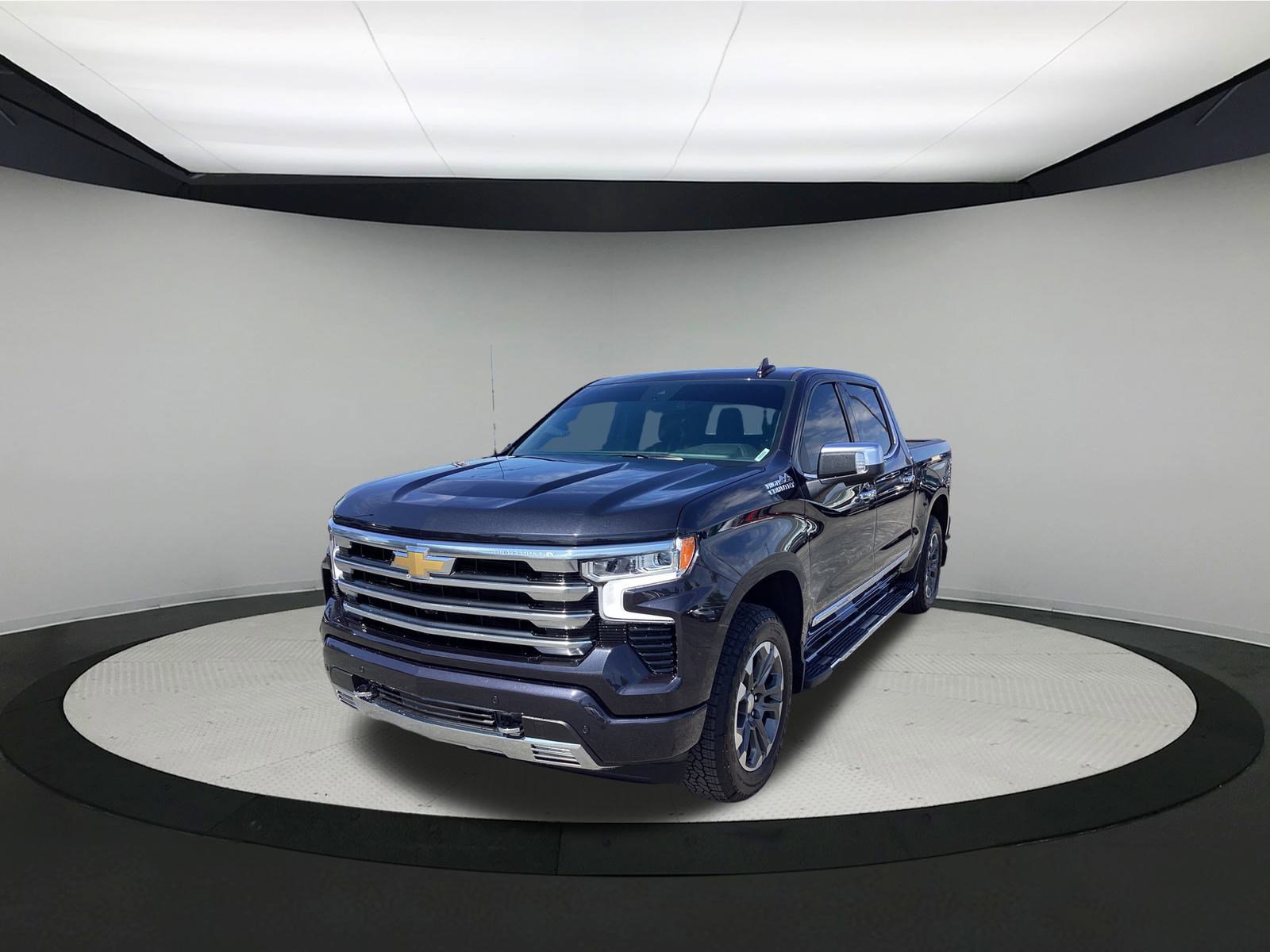 2024 Chevrolet Silverado 1500 High Country photo 2