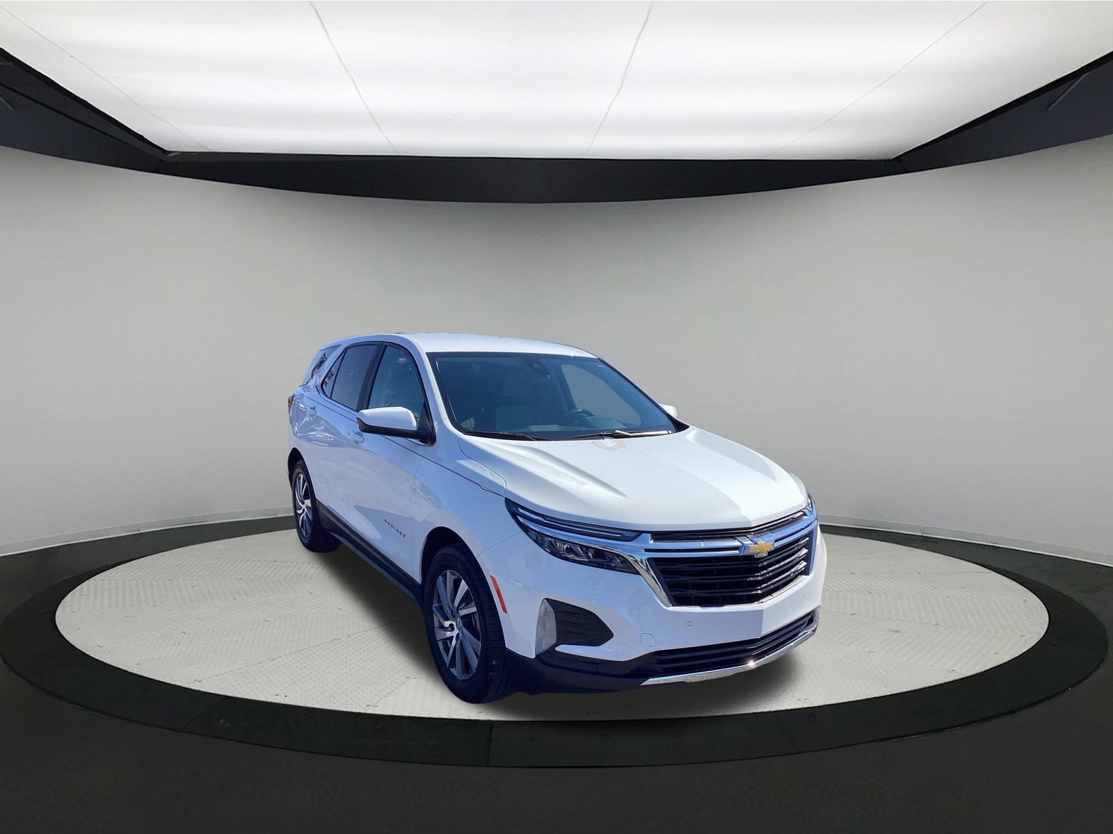 2023 Chevrolet Equinox photo 2