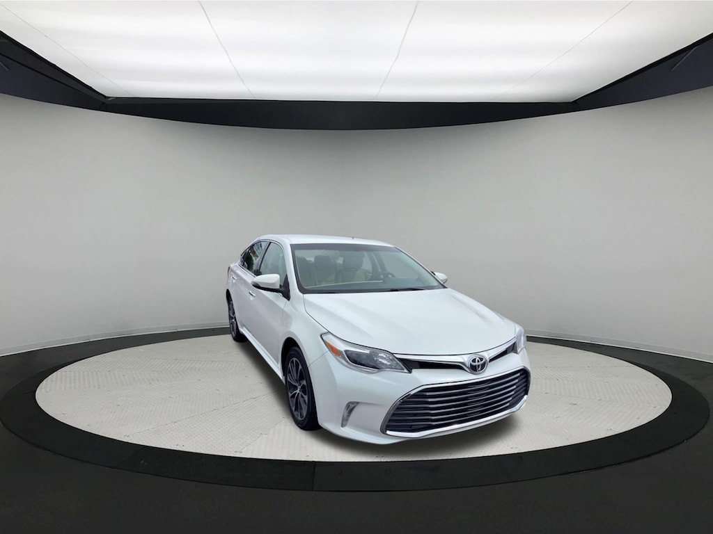 Used 2016 Toyota Avalon XLE Sedan